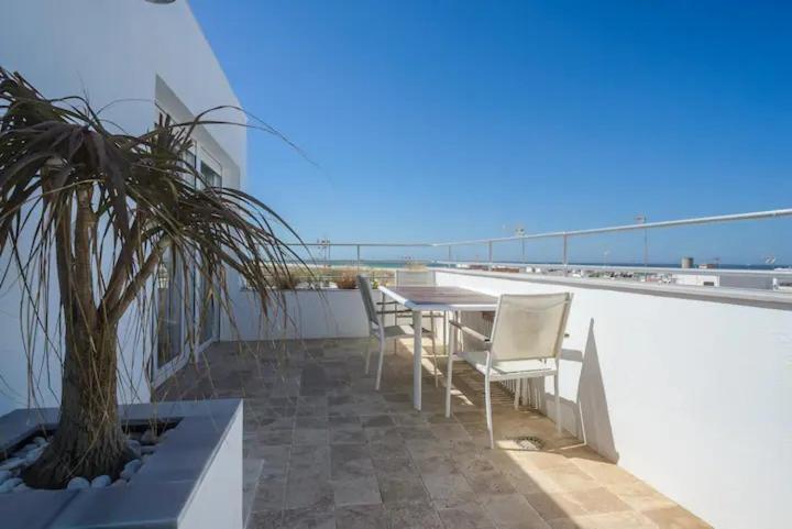 Apartamento Con Terraza Vistas Al Mar. Conil De La Frontera Eksteriør billede